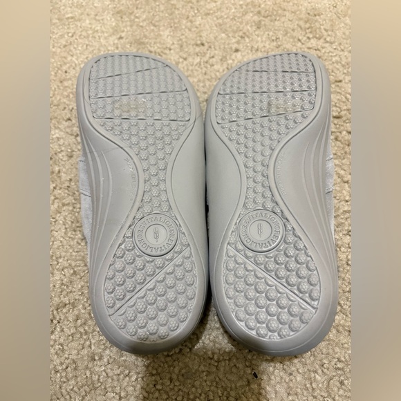 Revitalign Siesta Faux Fur Lined Clogs 7 - Picture 5 of 5